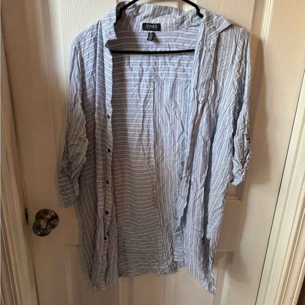 Jones New York Women's Blue Striped Button Down Shirt